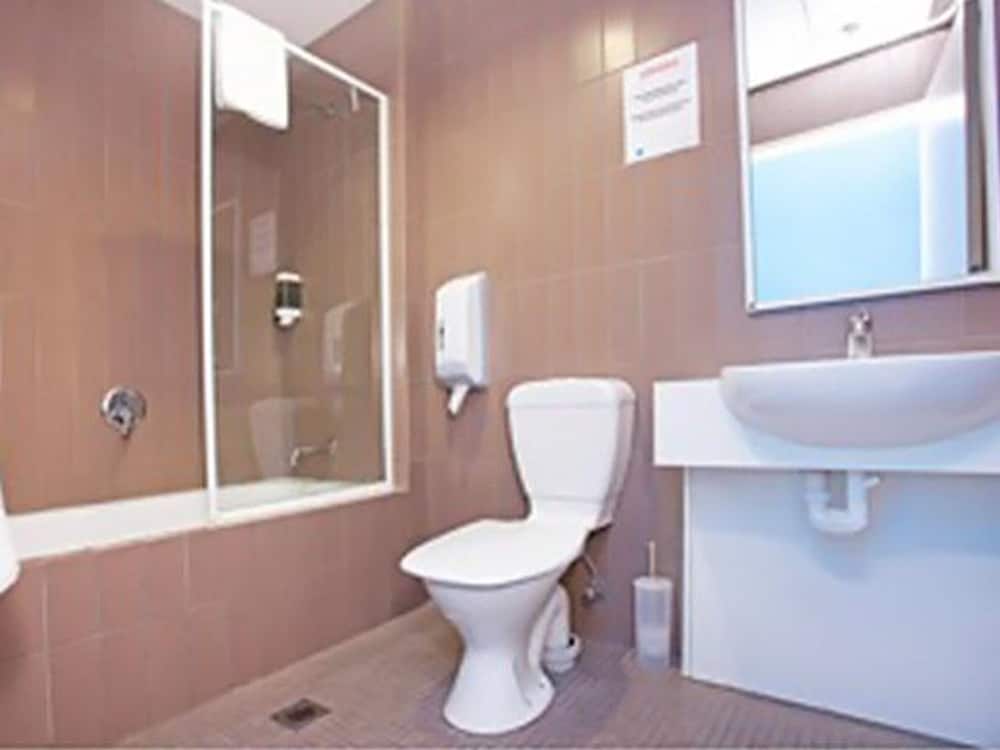 Urban Central Accommodation - Hostel