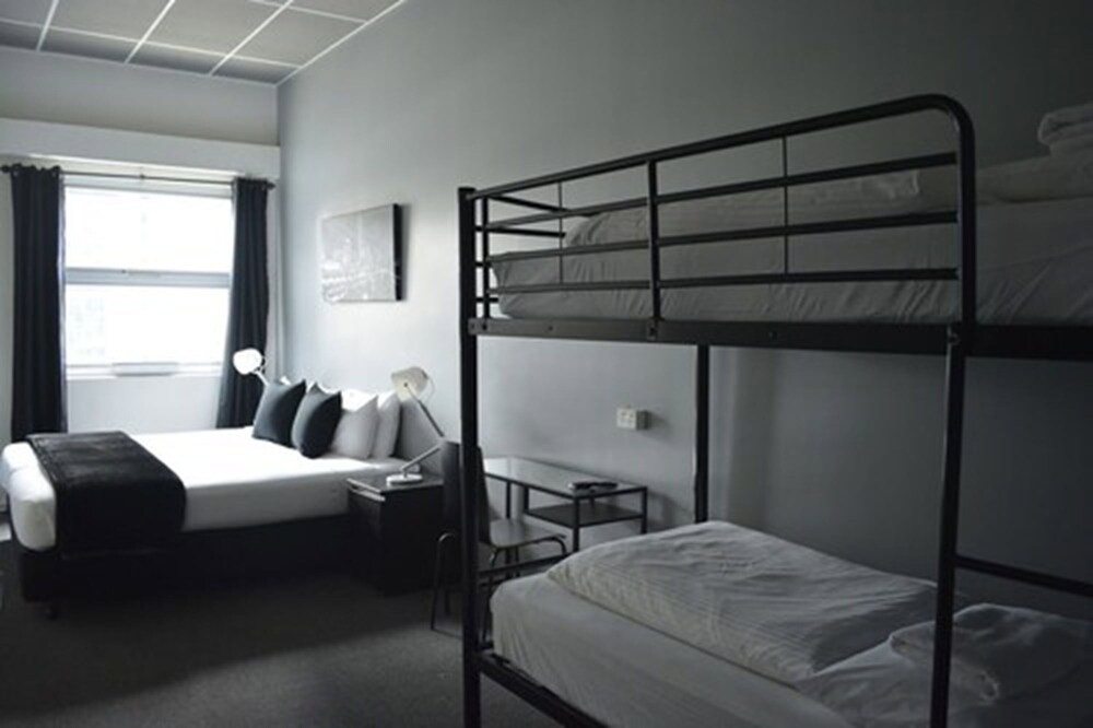 Urban Central Accommodation - Hostel