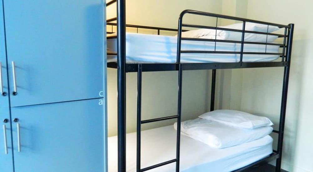Urban Central Accommodation - Hostel