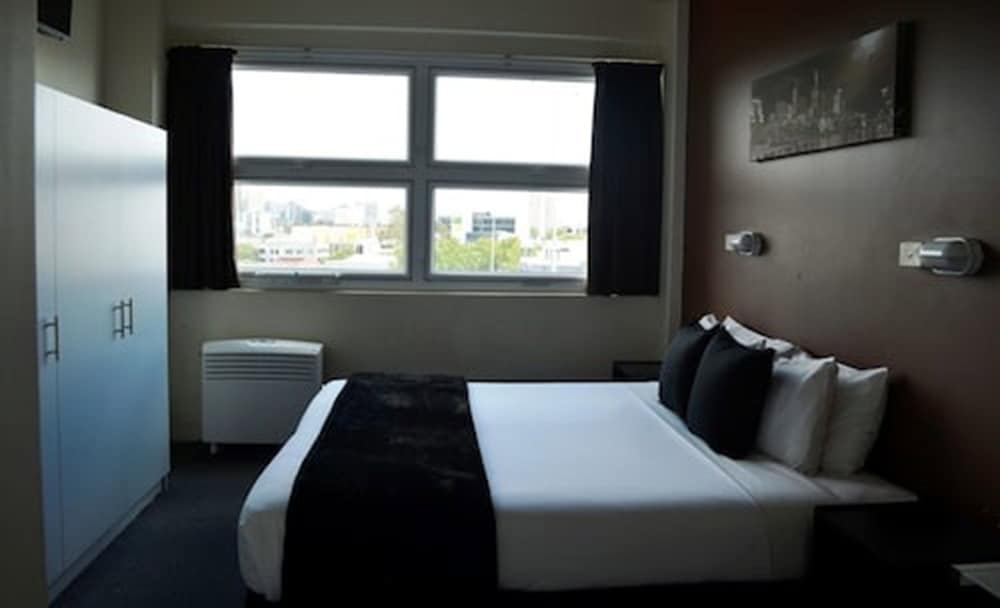 Urban Central Accommodation - Hostel