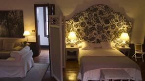 Premium bedding, in-room safe, individually decorated