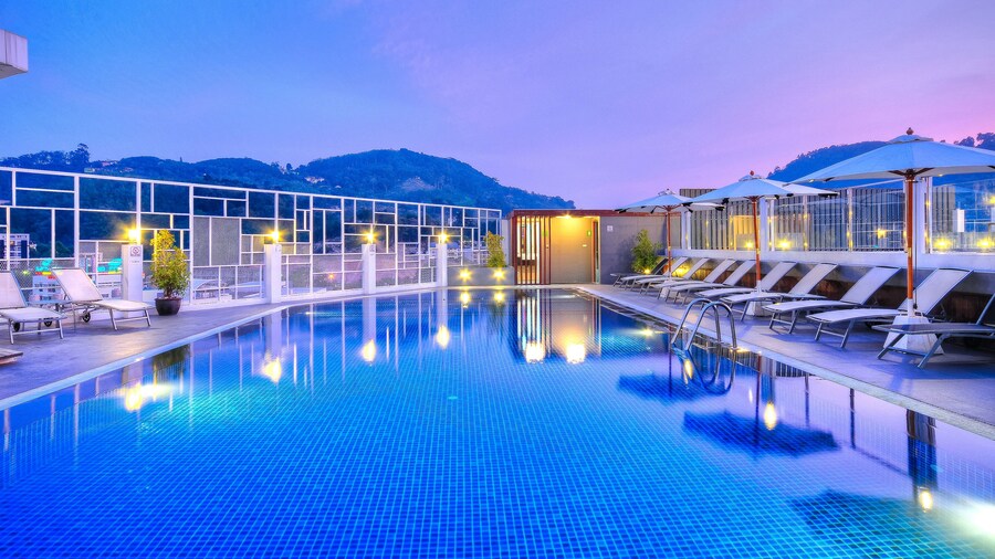 The ASHLEE Heights Patong Hotel & Suites