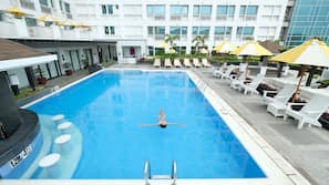 Outdoor pool, sun loungers