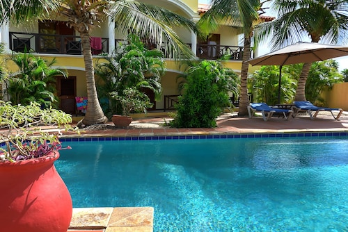 Bonaire Hotels With A Pool Cheap Hotels With Pools From 70 - 
