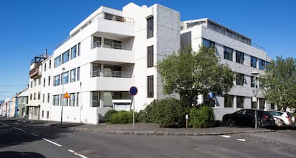 Visita Biblioteca Nacional y Universitaria de Islandia en Vesturbaer