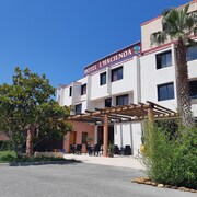 Visit Chateauneuf Les Martigues 2021 Travel Guide For Chateauneuf Les Martigues Marseille Expedia