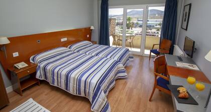 Hotel Azar