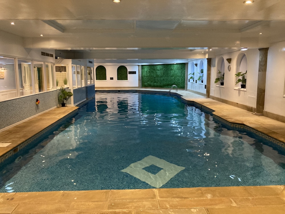 Indoor pool, Washington Central Hotel