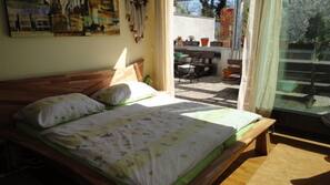 Literie de qualité supérieure, surmatelas, décoration personnalisée