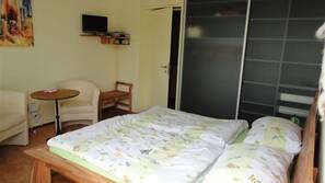 Literie de qualité supérieure, surmatelas, décoration personnalisée