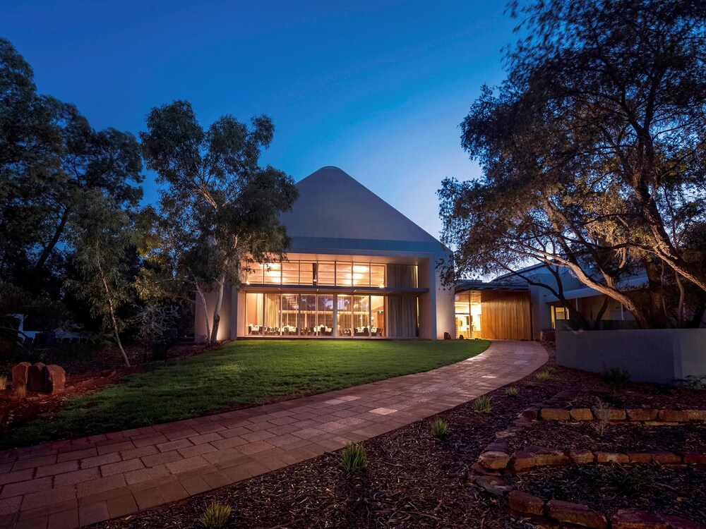 Hotels In Uluru National Park Hotels In Uluru National Park