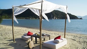 Private beach, white sand, sun-loungers, beach umbrellas