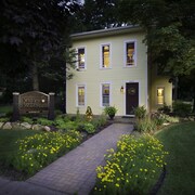 The 10 Best Hotels In Plainwell Kalamazoo For 2019 Expedia Kara S Kottages W Main St