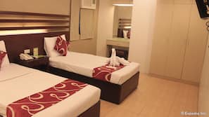 In-room safe, rollaway beds, WiFi