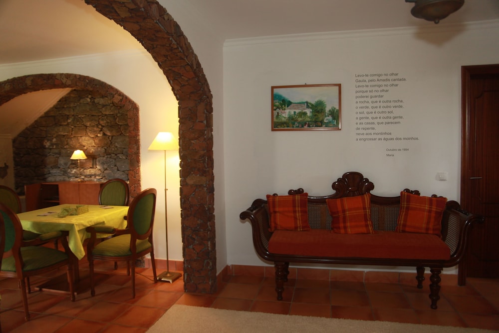 Casa Davó Beatriz In Santa Cruz Portugal Expedia - 