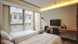 Blackout curtains, free WiFi, linens