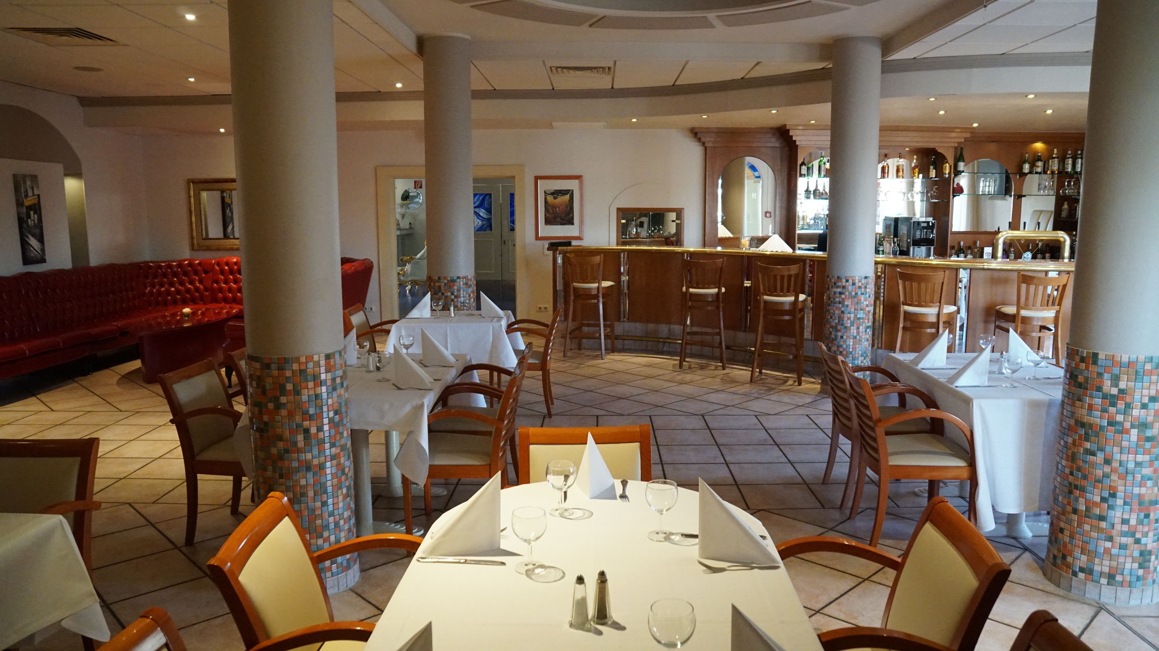 Bach Hotel in Porta Westfalica, Germany