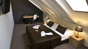 Minibar, in-room safe, desk, blackout drapes
