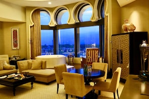 Signature Suite, 1 King Bed, Lake View | View from room