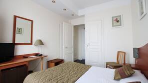 Minibar, coffre-forts dans les chambres, décoration personnalisée