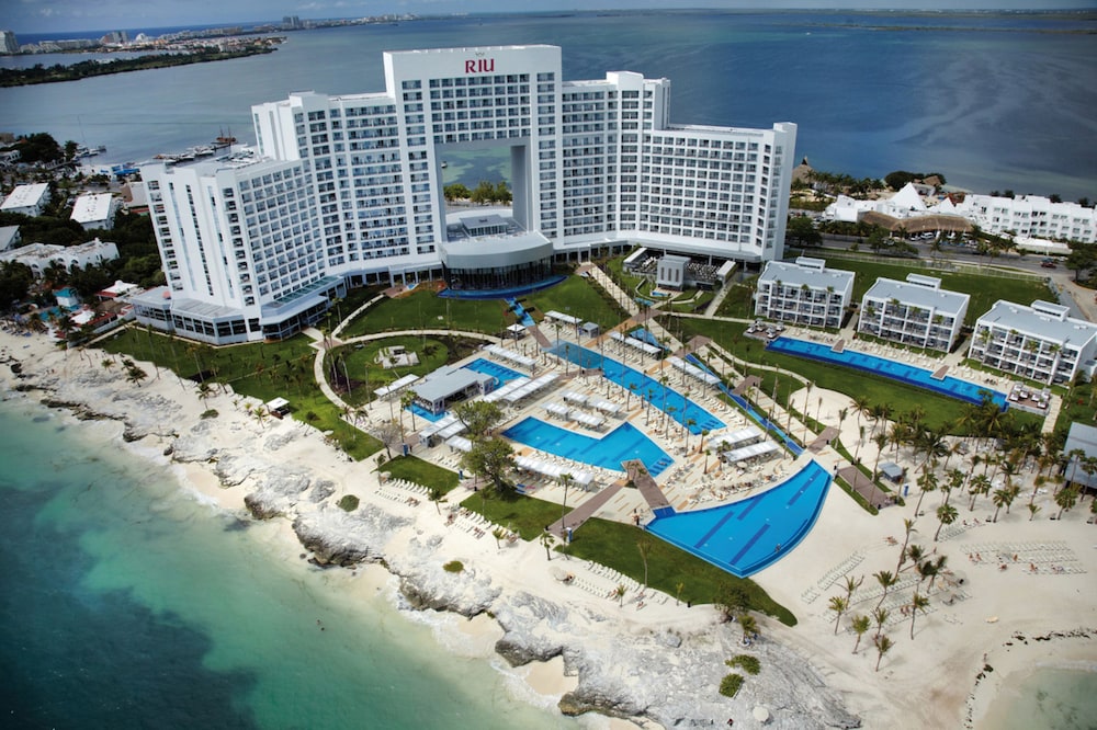 riu palace peninsula excursions