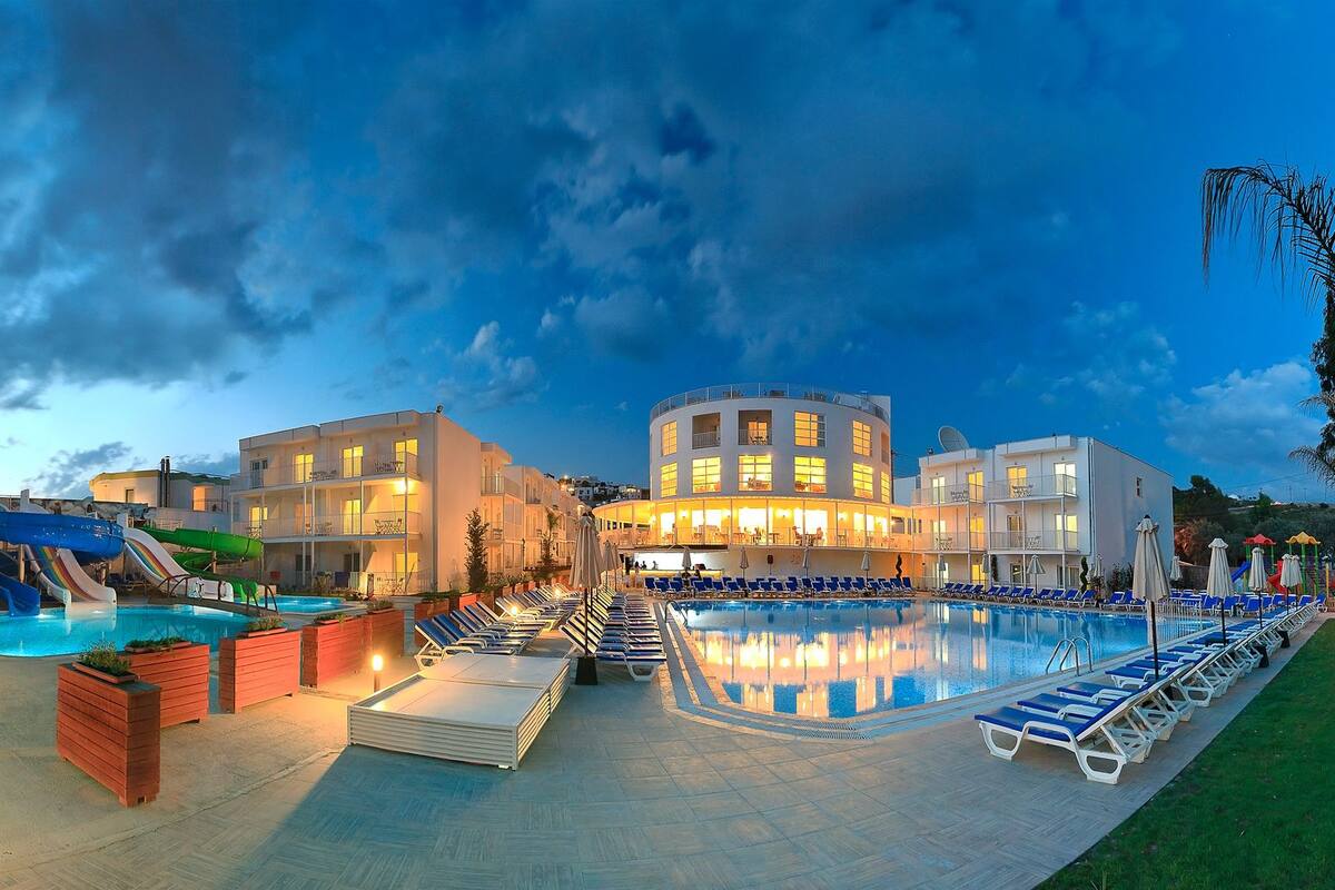 Bodrum Beach Resort In Bodrum Expedia