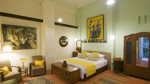 In-room safe, free WiFi, wheelchair access