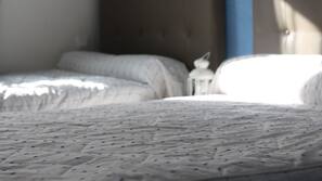 Bureau, Wi-Fi gratuit, draps fournis