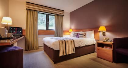 Stirling Court Hotel