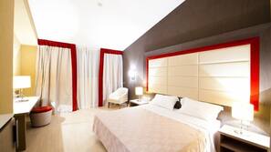 Minibar, in-room safe, desk, blackout curtains