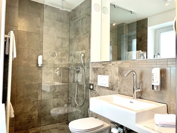Zeitwohnhaus Suite Hotel Serviced Apartments Deals - 