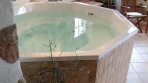 Bubbelpool inomhus
