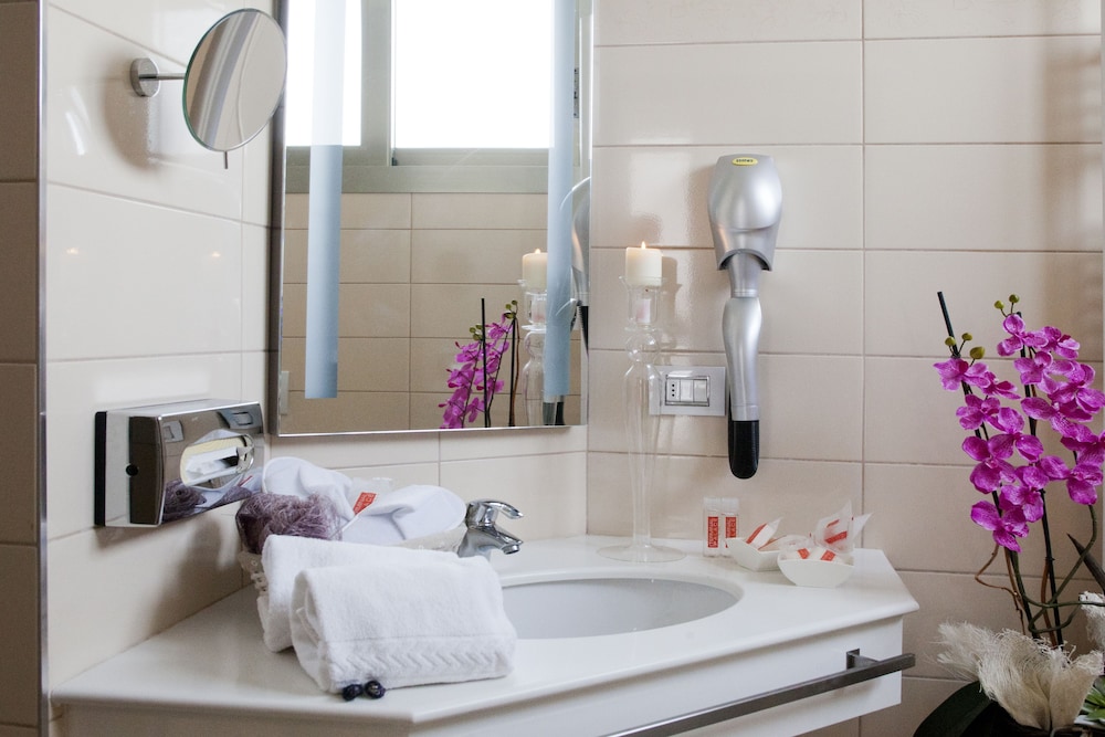 Photo - Terminal Palace & SPA