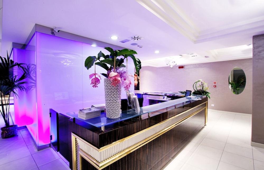 Photo - Terminal Palace & SPA