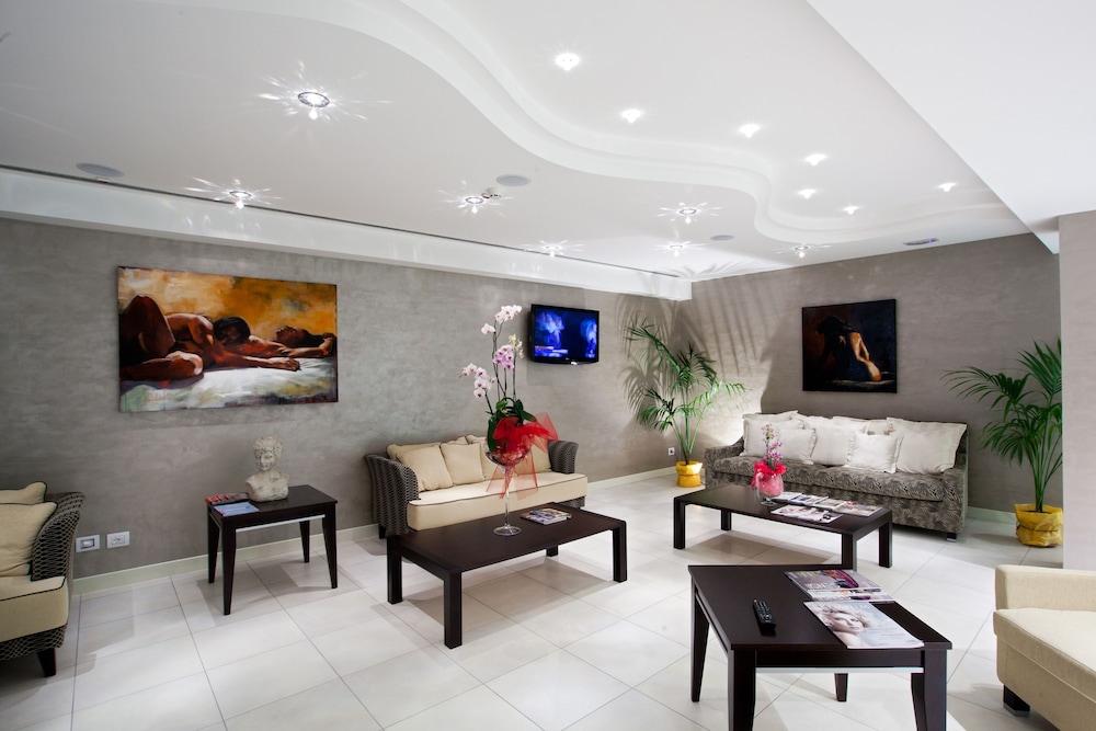 Photo - Terminal Palace & SPA