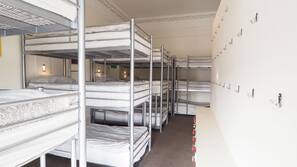 Coffre-forts dans les chambres, rideaux occultants