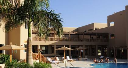 The Breakers Diving & Surfing Lodge