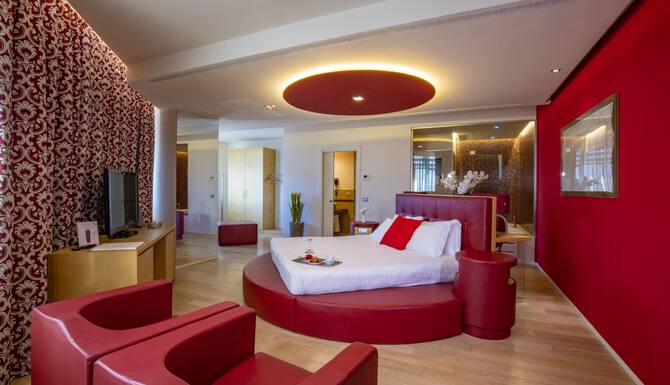 hotel glamour in cassola italy expedia