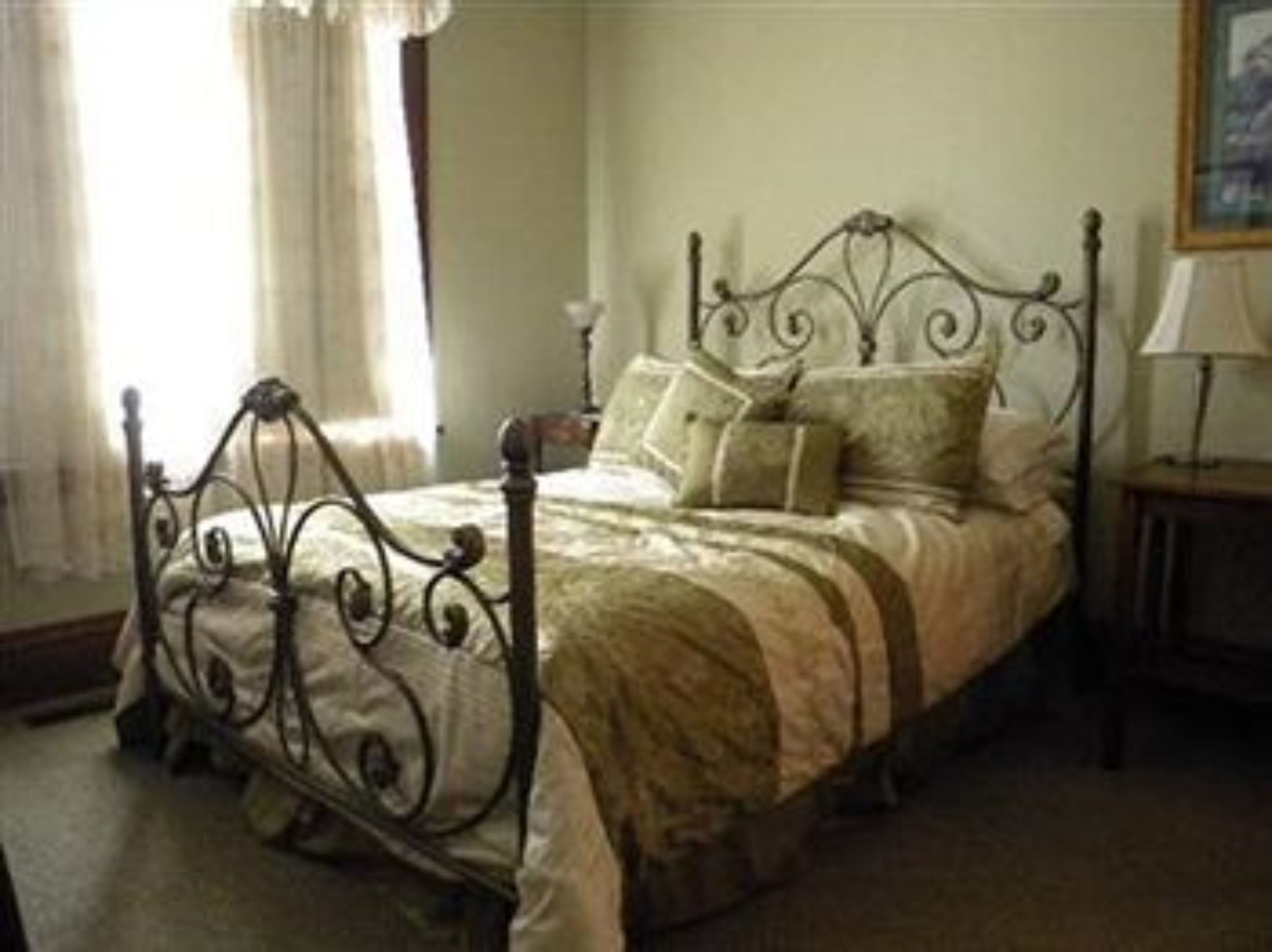 The Decker House Bed \u0026 Breakfast in 