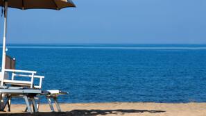 Spiaggia privata nelle vicinanze, lettini da mare, ombrelloni