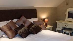 Premium bedding, in-room safe, desk, iron/ironing board
