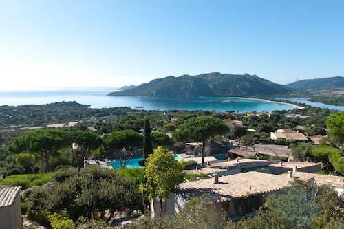 Visit Santa Giulia Beach In Porto Vecchio Expedia