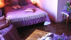 Premium bedding, in-room safe, individually decorated, desk