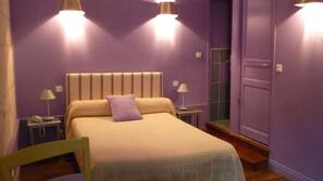 Premium bedding, in-room safe, individually decorated, desk