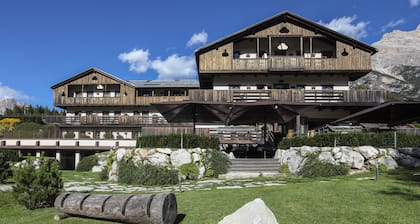 Rosapetra Spa Resort