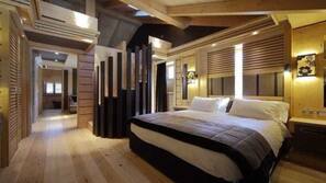Premium bedding, down duvet, Select Comfort beds, in-room safe