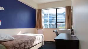 Free WiFi, linens