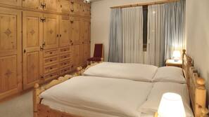 Biancheria da letto ipoallergenica, materassi a doppio strato, minibar