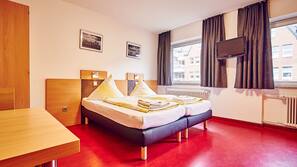 Allergikerbettwaren, Betten mit Memory-Foam-Matratzen, Schreibtisch