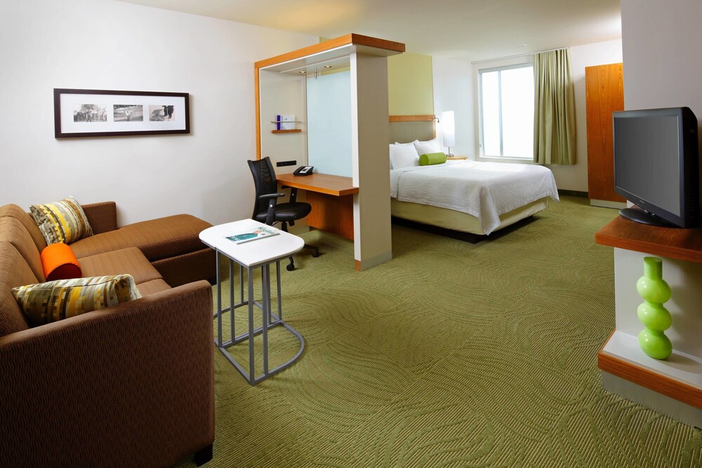 Room, SpringHill Suites Pittsburgh Latrobe